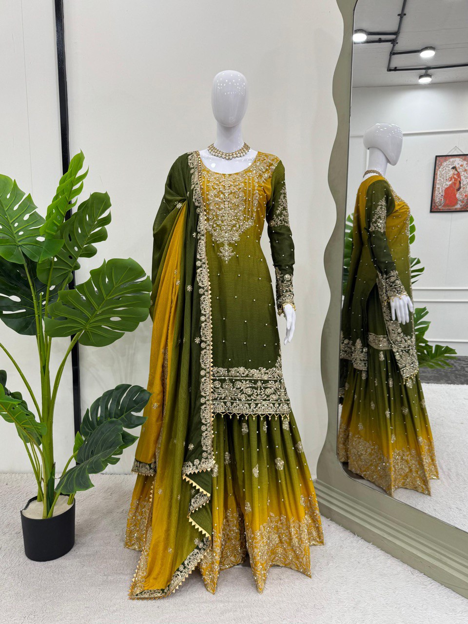Latest New Designer Heavy Chinon Suit